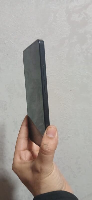 mini android tv box: Redmi 13 8- 256 smartfon tam işləkdir karopkası yoxdur adapdiri var — 4