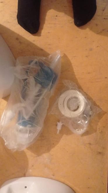 unitaz qapagı: Satilor pakofqadi isdemiyib ikisi bir yerde 190manaya — 3