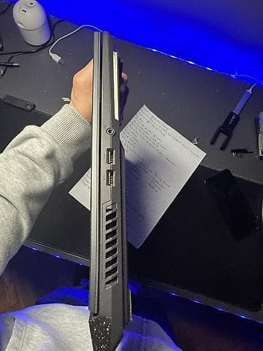 компьютерный монитор: ASUS ROG Strix oyun noutbuku Texniki xüsusiyyətlər: - Prosessor: AMD — 6