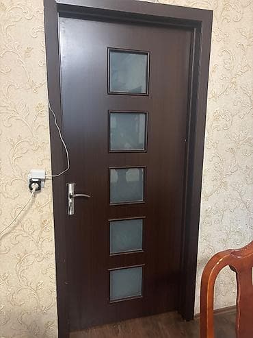 seyfi qapi: Qapılar yaxşı vəziyyətdədir ev təmirə getdiyi üçün satılır her biri 75 — 2