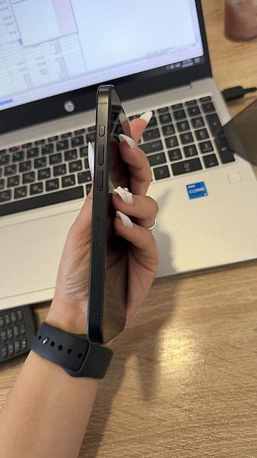 IPhone 15 Pro, 128 GB, Midnight, Qırıq, Barmaq izi, Simsiz şarj — 1