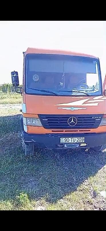 arxa panel: Mercedes-Benz 819, 2003 il, motor 4.3 l, Furqon, İşlənmiş — 2