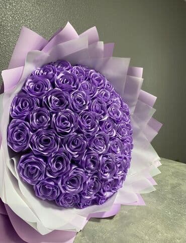 günəş enerjisi ilə işləyən işıqlandırma sistemləri: Məhsul: Süni qızılgül buketləri Təsvir:gülün qiymeti cox ve az — 4