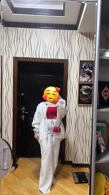 ‎KƏTAN DƏST iç bildirmir.1 defe geyinilib 30 azn satılır oturuşuda — 2