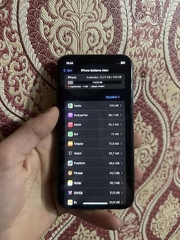 iphone 12 pro max en ucuz: IPhone 11, Qara, Face ID — 8