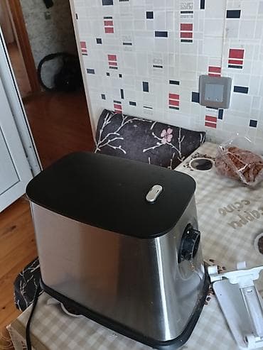 qara sam: Kenwood elektrik bıçaq itiləyicisi - Marka: Kenwood - Korpus — 1