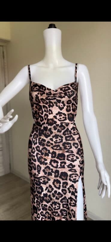 nostril qiymeti: Baha qiymete alinib. 1 defe geyinilib. Razmer "S" Elaqe ucun WhatsApp — 3