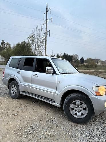 zaz satisi: Mitsubishi Pajero (gümüşü rəng), 5 qapılı SUV Texniki və xarici — 3