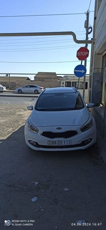 фольксваген т4 дизель: Kia Cee’d SW (ağ rəng, universal kuzov) - Kuzov: 5 qapılı universal — 2