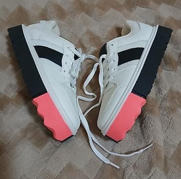 kedi: Ölçü: 36, rəng - Ağ, Yeni — 1