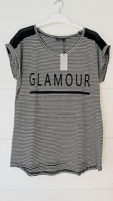 Qadın T‑şörtü – “GLAMOUR” yazılı - Rəng və naxış: qara‑ağ eninə