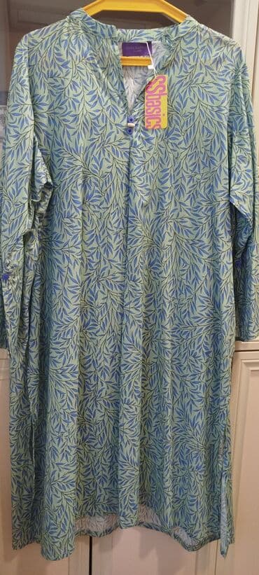 Açıq yaşıl fonda mavi yarpaq naxışlı uniseks uzunqol kaftan. Rahat lalafo.az -da Açıq yaşıl fonda mavi yarpaq naxışlı uniseks uzunqol kaftan. Rahat