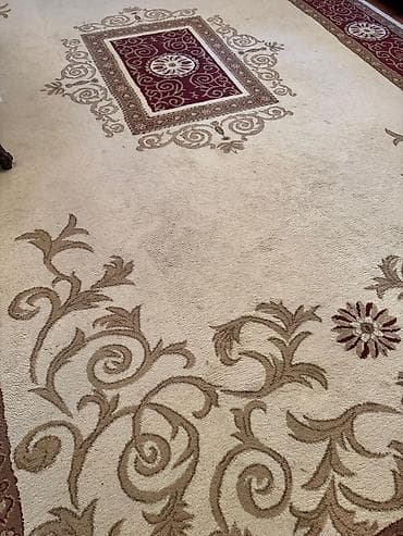 gules doseyi: Xalça – klassik naxışlı, krem və bordo tonlarında 3/5 - Dizayn: Krem — 3