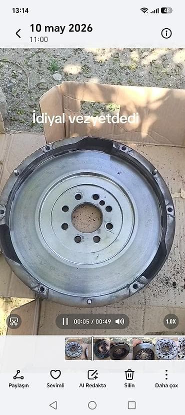 Avtomobil üçün tam komplekt debriyaj dəsti Tərkibi: - Volan — 4