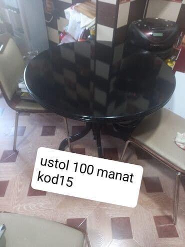 Açılmayan, Yumru masa, 4 stul