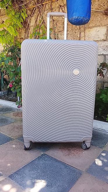 bağaj: ÇAMADAN 20/25 KG CEKI TUTUR İSTİFADƏ EDILIB PRABLEMI YOXDUR UNVAN BİNƏ — 1