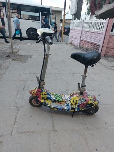 скутер купить бу: İşlənmiş Elektrik samokat ≤ 5", 251 - 350 Vt, 16 - 25 km/s, Rayonlara çatdırılma, Ünvandan götürmə, Ödənişli çatdırılma — 3