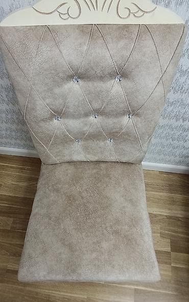 Qonaq otağı üçün, İşlənmiş, Qatlanmayan, rəng - Bej Stul