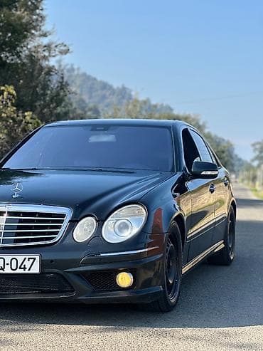 arxa spoyler: Mercedes-Benz E 320: 3.2 l | 2004 il Sedan — 6