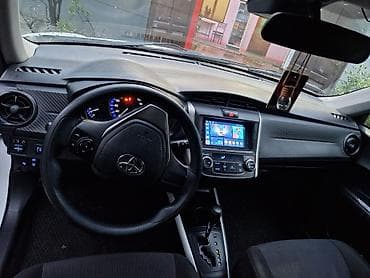 fort az: Toyota Corolla Fielder Hybrid (ağ rəng, universal kuzov) BUTUN — 10