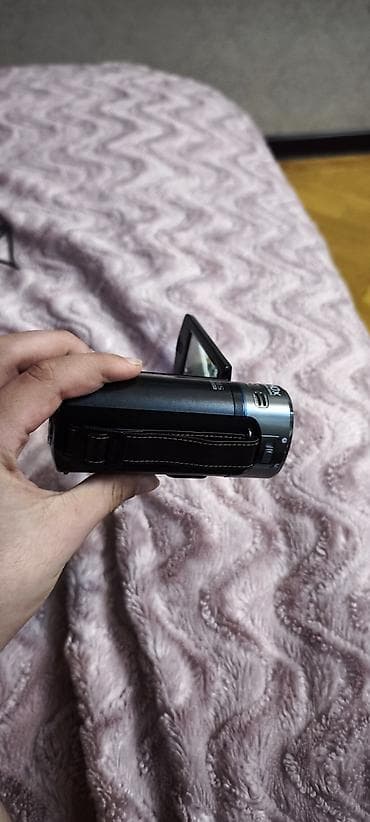 adapt: Rəqəmsal videokamera dəsti ideal vəziyyətdədir Komplekt: - Kompakt əl — 4