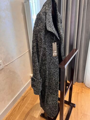 loreta palto: Palto yeni M razmer ustunde ama L razmerede olar — 6