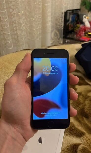 iphone 6 's: IPhone 7, 256 GB, Qara, Barmaq izi — 1