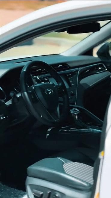camry 70: Toyota Camry. Maşın ideal vəziyyətdədir. Amerikadan yüngül zədə ilə — 10