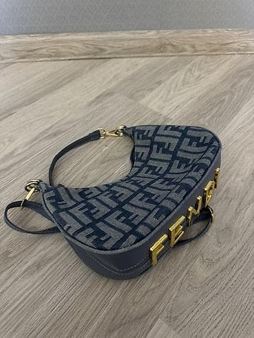canta armani: Çiyin çantası, Fendi, İşlənmiş — 3