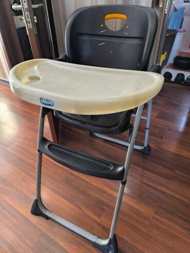 Chicco uşaq yemək stulu - Praktik və geniş yemək masası: çıxarıla