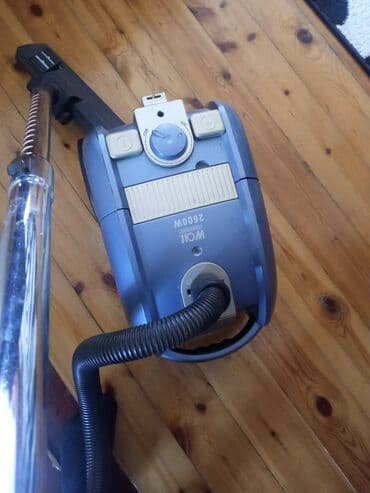 islenmis darvaza: Wolf markalı tozsoran, 2600W gücündədir. Üzərində tənzimləmə — 3