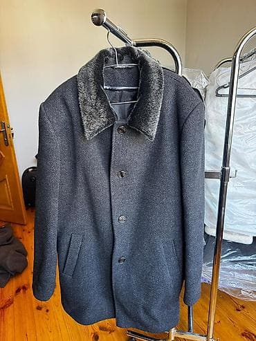 kurkalar: Kişi paltosu – tünd boz rəng, klassik düz kəsim. -Ölçü: 48/50 - — 1