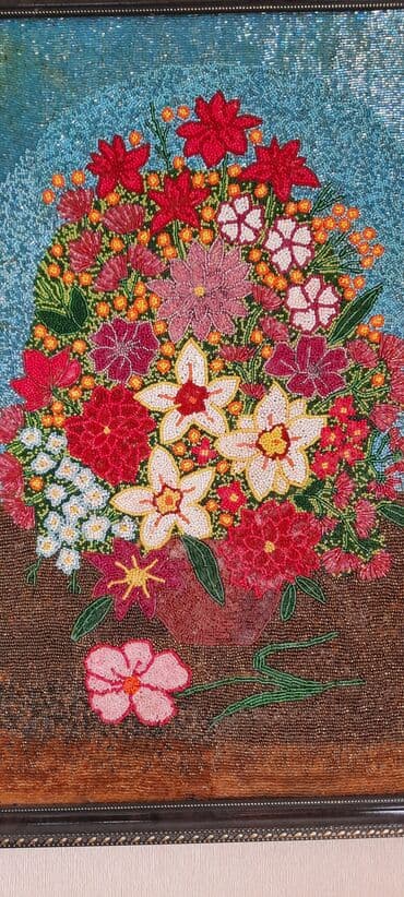əla şəkillər: 45×65 sm.Xırda muncuqlarla işlənmiş əl işi.deaktiv elanlar aktivdi — 2