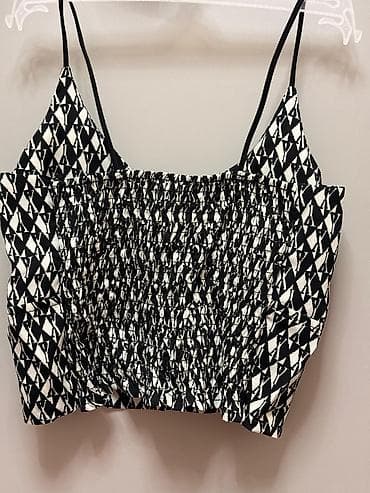 Qadınlar üçün qara-ağ naxışlı crop top - Model: incə askılı, V-yaxalı — 2