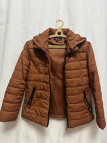 balonka jiletler qisa: Qadınlar üçün yüngül şişmə gödəkçə Razmer S-M - Rənglər: tünd göy və — 2