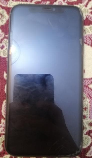 philips xenium 9@9d: IPhone 11, 64 GB, Qara, Face ID — 2