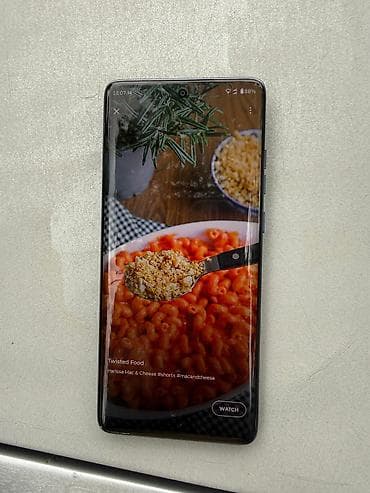 Motorola Edge, 256 GB, rəng - Boz, Simsiz şarj — 3
