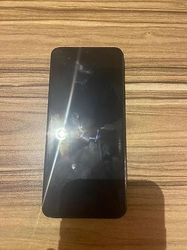 Smartfon – iki SIM dəstəyi Xüsusiyyətlər: - Ekran: tam ekran