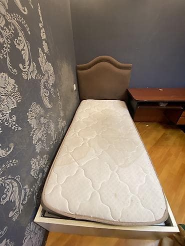 tek neferlik matras: İşlənmiş, Təknəfərlik çarpayı, Bazasız, Matras ilə, Siyirməsiz — 1