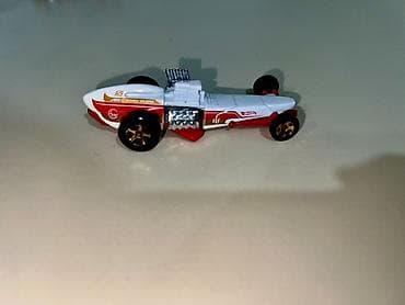 2107 modeli: 2022 il, 1:64, Dəmir, Ödənişli çatdırılma — 1