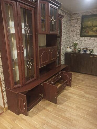 Açılan, 4 qapılı Düz dolab, Stenka