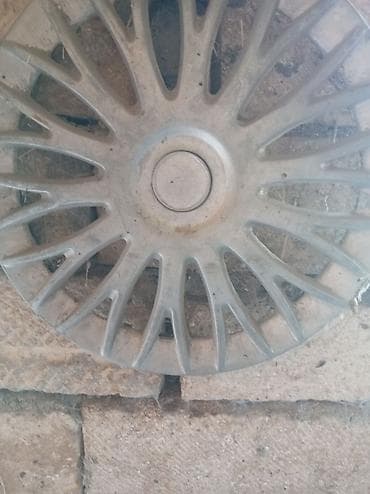 su masini satisi: Niva ucun disk qarpaglari - Ölçü: təxmini 15 düym - Material — 4