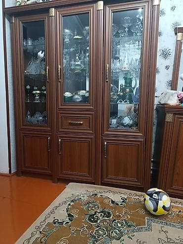 skaf suseli: Qonaq otağı üçün klassik mebel dəsti - Material: ağac fakturalı — 2