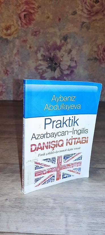 Məhsul: “Praktik Azərbaycan–İngilis Danışıq Kitabı” Müəllif: Aybəniz