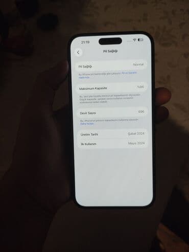 Blackberry: IPhone 15 Plus, 128 GB, Qara, Face ID — 1