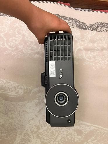 mini proektor: Proyektor BenQ — 1