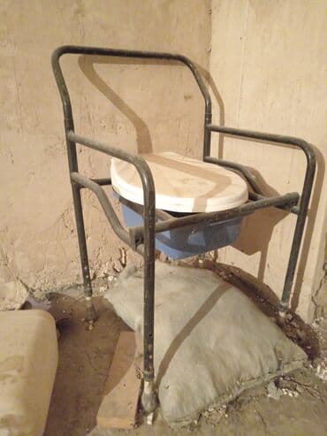 Portativ komod (çempion stul) - Metal karkaslı, dayanıqlı