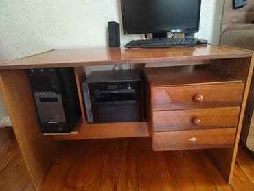 Yazı masası, kompüter stolu kimide isdifade oluna biler — 2