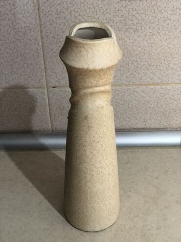 Güzgülər: Vaza dəsti, Keramika — 2