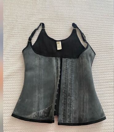 кожаная куртка женская: Orginal karsetdi — 1